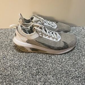 Nike Women's White and Gray Sneakers